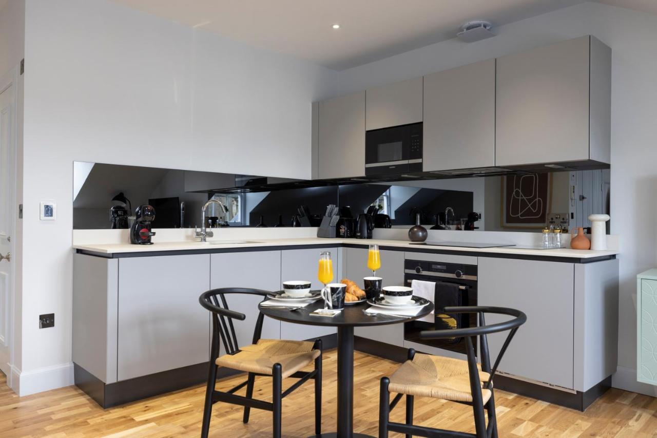 Dragon Suites Luxury Serviced Apartments At Alva Street Эдинбург Экстерьер фото
