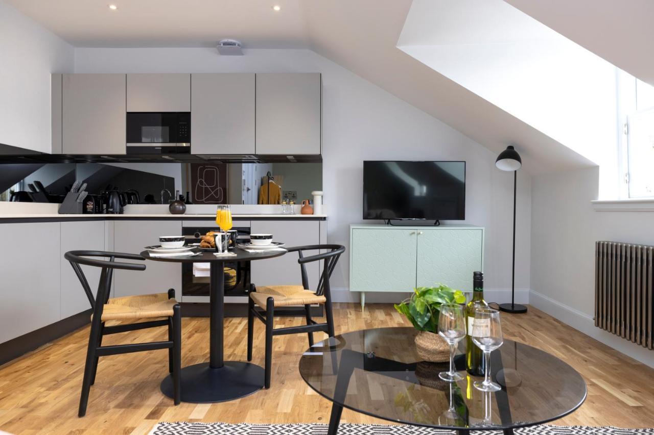 Dragon Suites Luxury Serviced Apartments At Alva Street Эдинбург Экстерьер фото