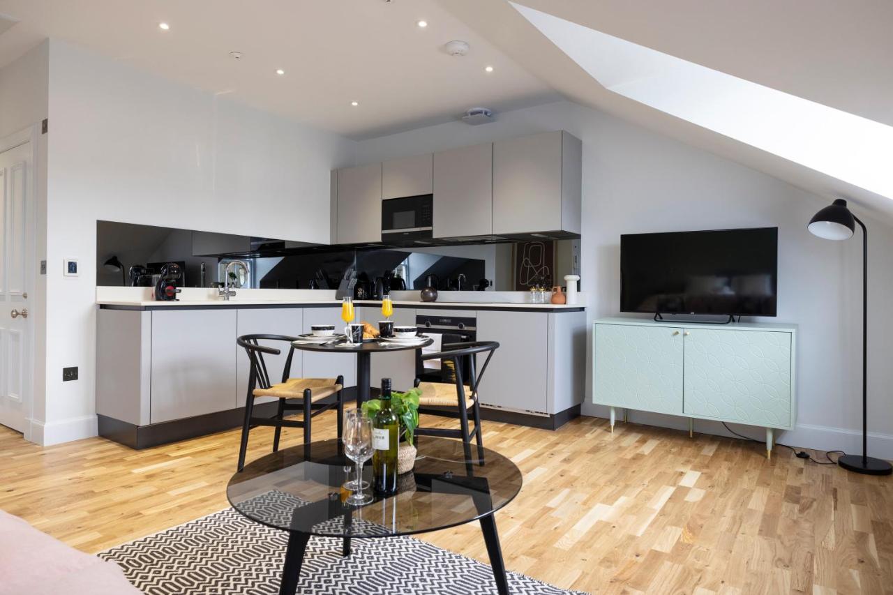 Dragon Suites Luxury Serviced Apartments At Alva Street Эдинбург Экстерьер фото