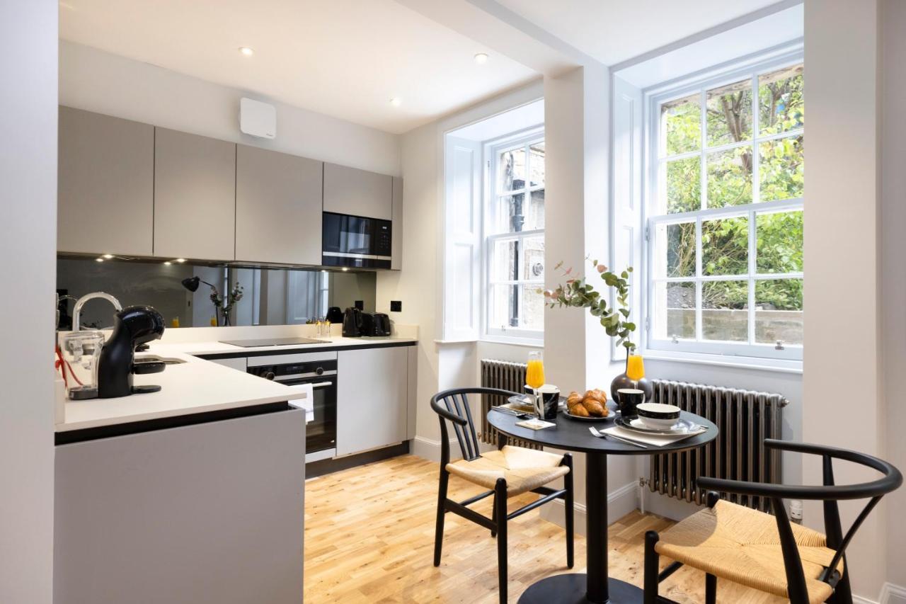 Dragon Suites Luxury Serviced Apartments At Alva Street Эдинбург Экстерьер фото